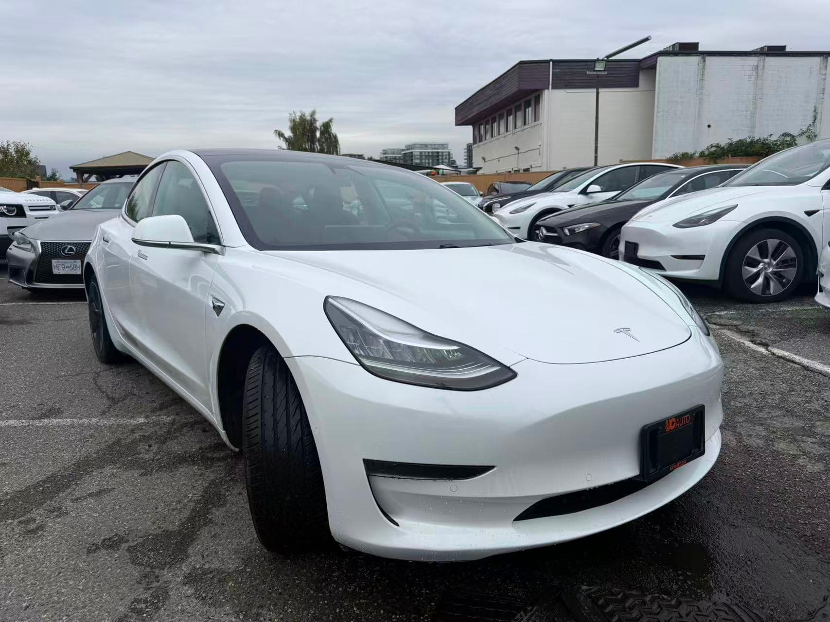 2020 Tesla Model 3 Standard Range Plus RWD BC Local thumbnail 2