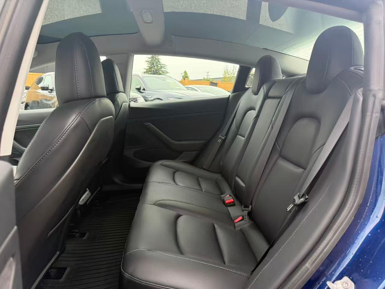 2020 Tesla Model 3 Standard Range Plus RWD thumbnail 14