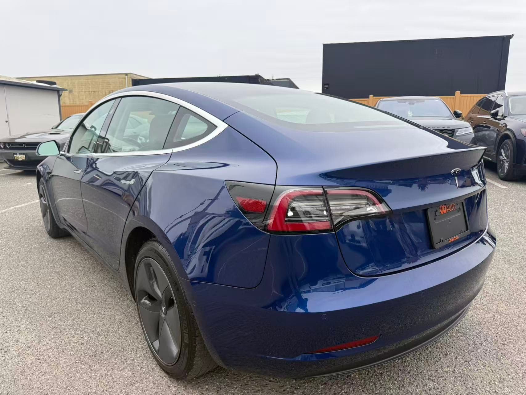 2020 Tesla Model 3 Standard Range Plus RWD thumbnail 4