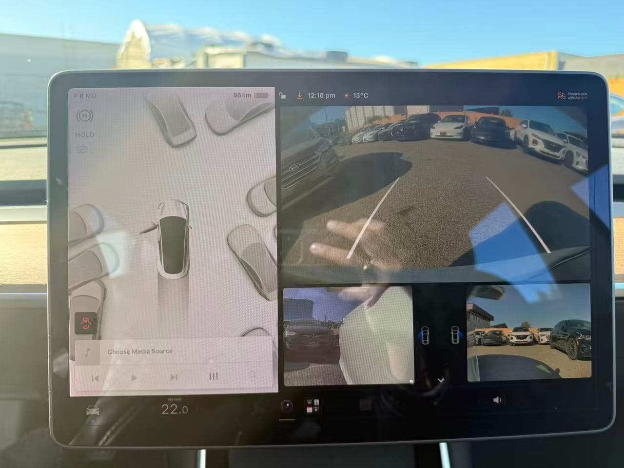2020 Tesla Model 3 Standard Range Plus RWD NO ACCIDENTS/BC LOCAL thumbnail 19