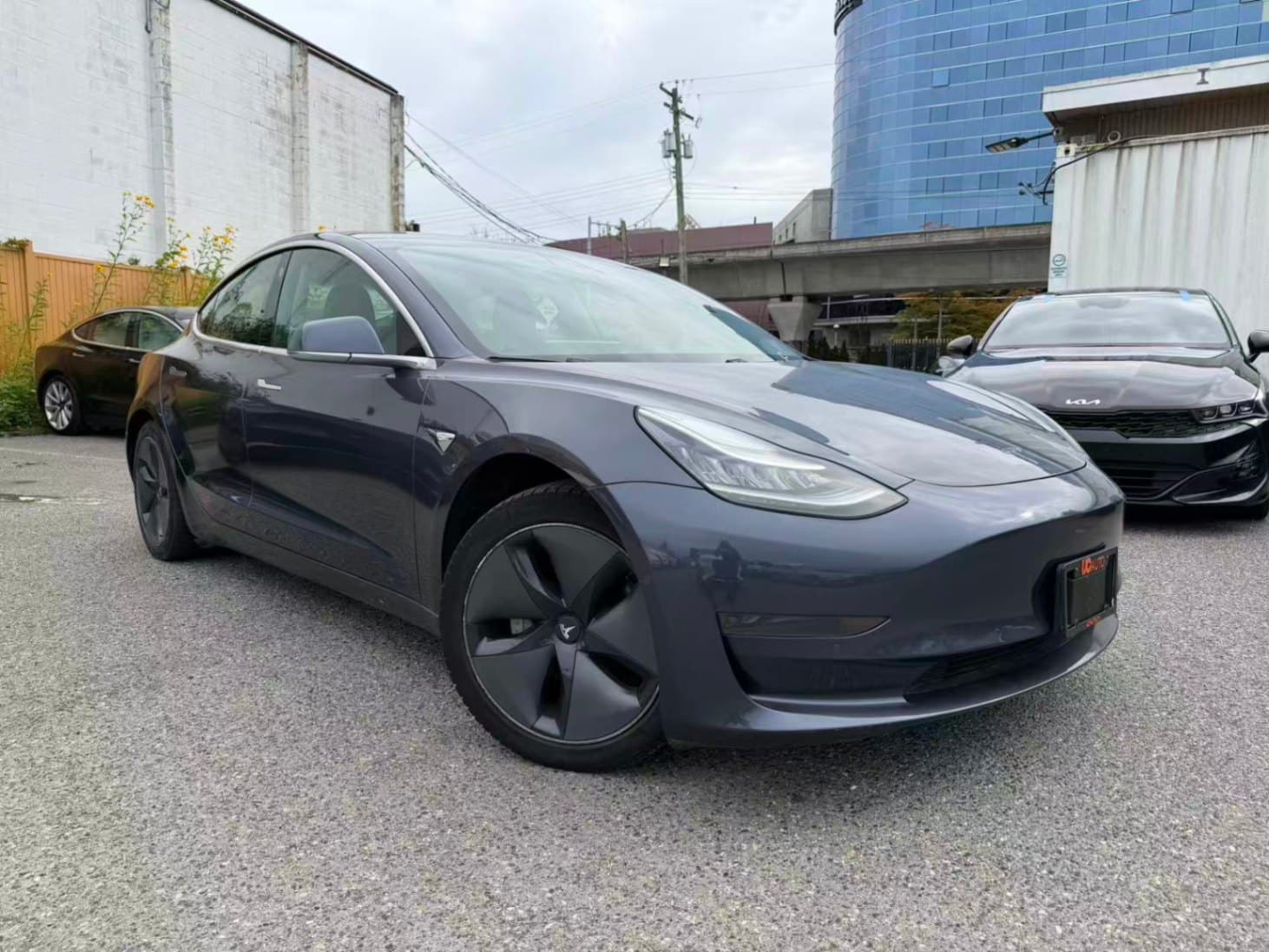 2020 Tesla Model 3 Standard Range Plus RWD/ CLEAN TITLE/ BC LOCAL thumbnail 3