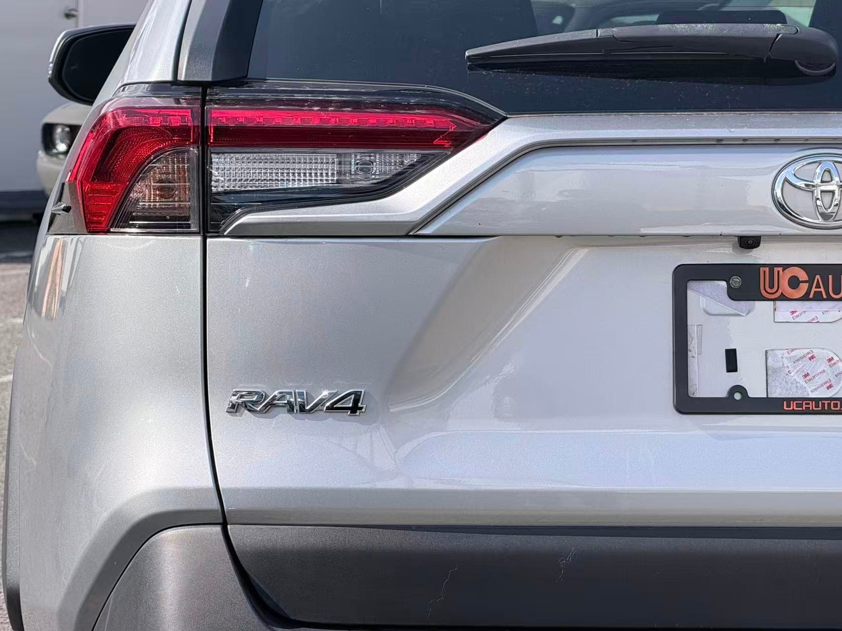 2020 Toyota RAV4 LE/ NO ACCIDENT/ HEATED SEATS thumbnail 28