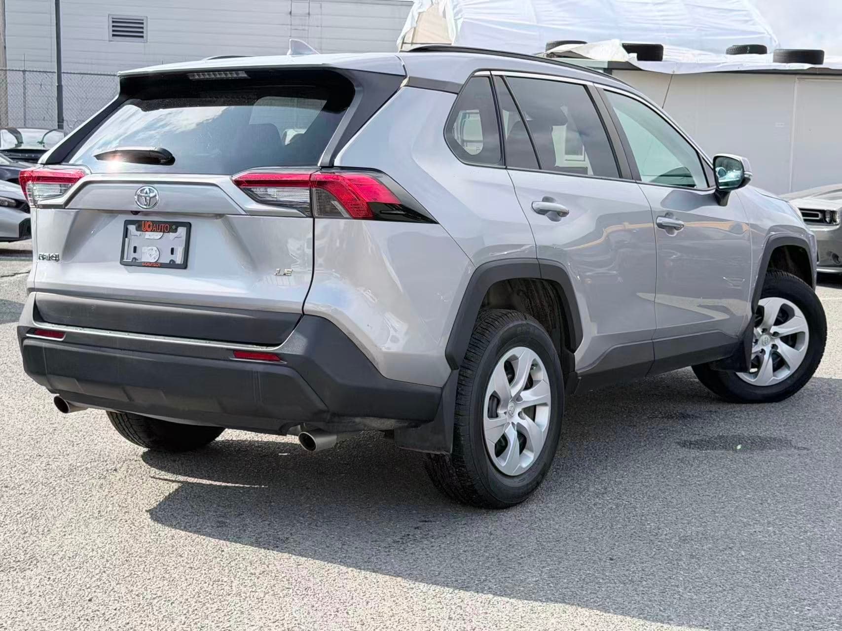 2020 Toyota RAV4 LE/ NO ACCIDENT/ HEATED SEATS thumbnail 5