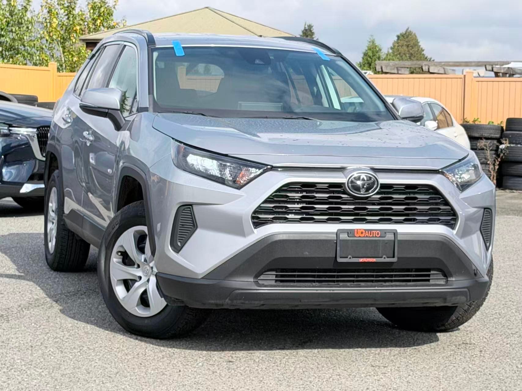 2020 Toyota RAV4 LE/ NO ACCIDENT/ HEATED SEATS thumbnail 3