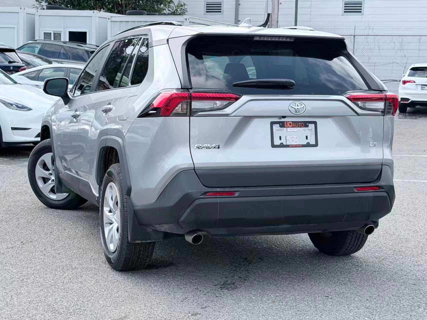 2020 Toyota RAV4 LE/ NO ACCIDENT/ HEATED SEATS thumbnail 27