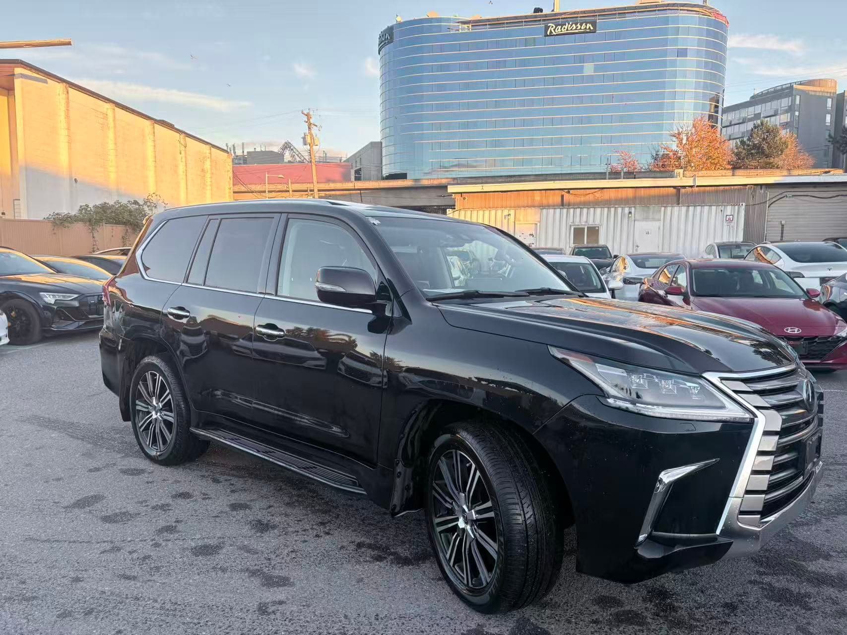 2021 Lexus LX LX 570 AWD Auto NO ACCIDENTS/BC LOCAL thumbnail 17