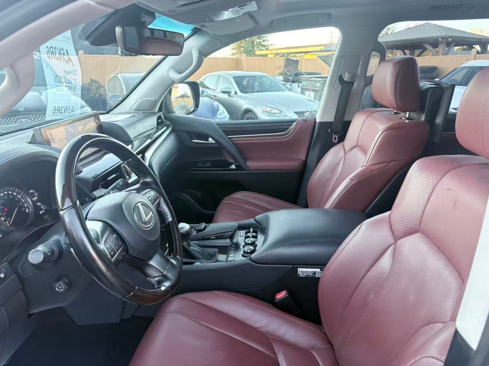 2021 Lexus LX LX 570 AWD Auto NO ACCIDENTS/BC LOCAL thumbnail 9