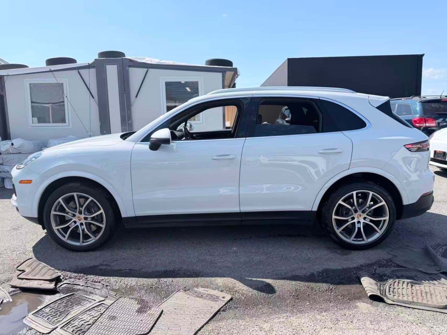 2021 Porsche Cayenne AWD/ PREMIUM PLUS/ CLEAN TITLE/ BC LOCAL thumbnail 28