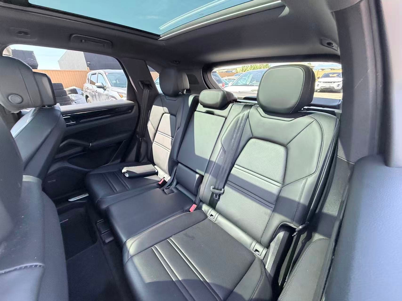 2021 Porsche Cayenne AWD/ PREMIUM PLUS/ CLEAN TITLE/ BC LOCAL thumbnail 19