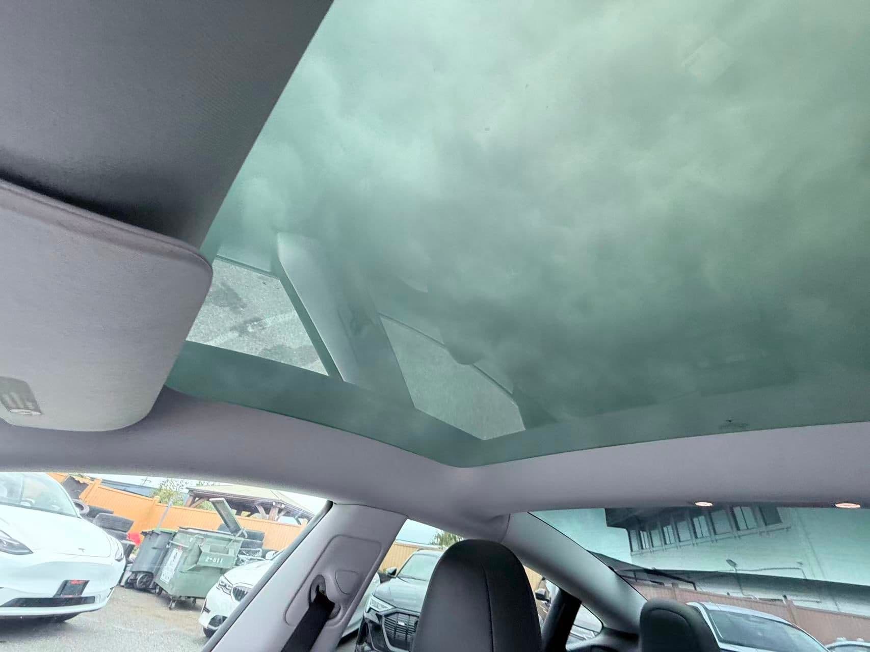 2021 Tesla Model 3 Standard Range Plus RWD/ CLEAN TITLE/ PERFORMANCE WHEEL/ YOKE STEERING WHEEL thumbnail 16