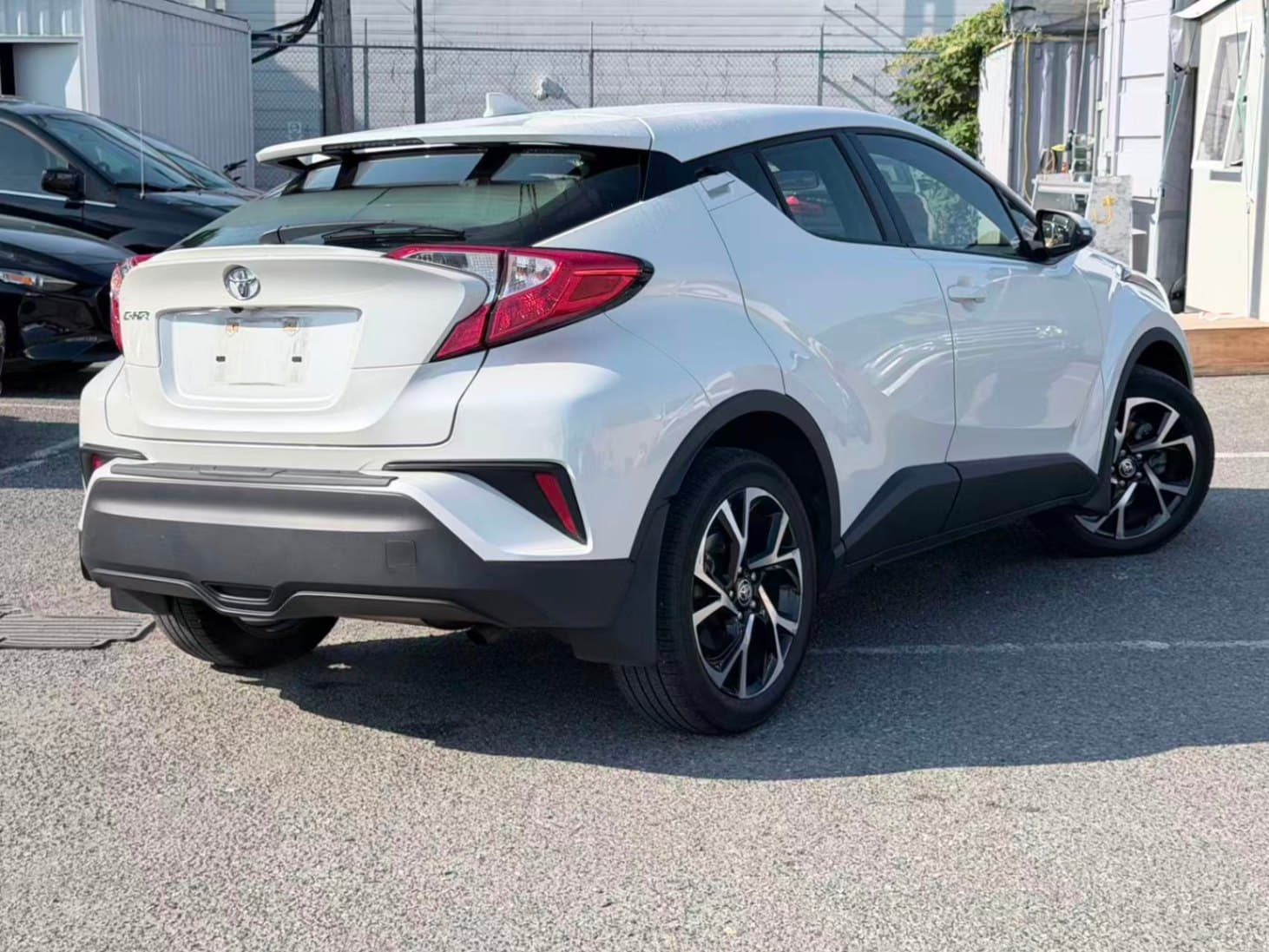 2021 Toyota C-HR LE/ CLEAN TITLE/ BC LOCAL/ ONE OWNER thumbnail 5
