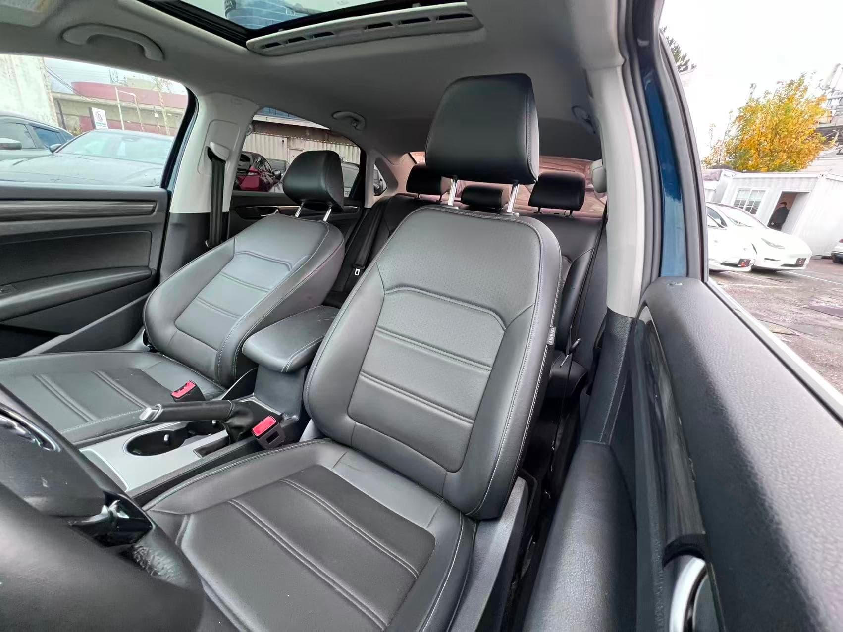 2021 Volkswagen Passat Highline Auto/ NO ACCIDENT/  POWER SUNROOF thumbnail 16