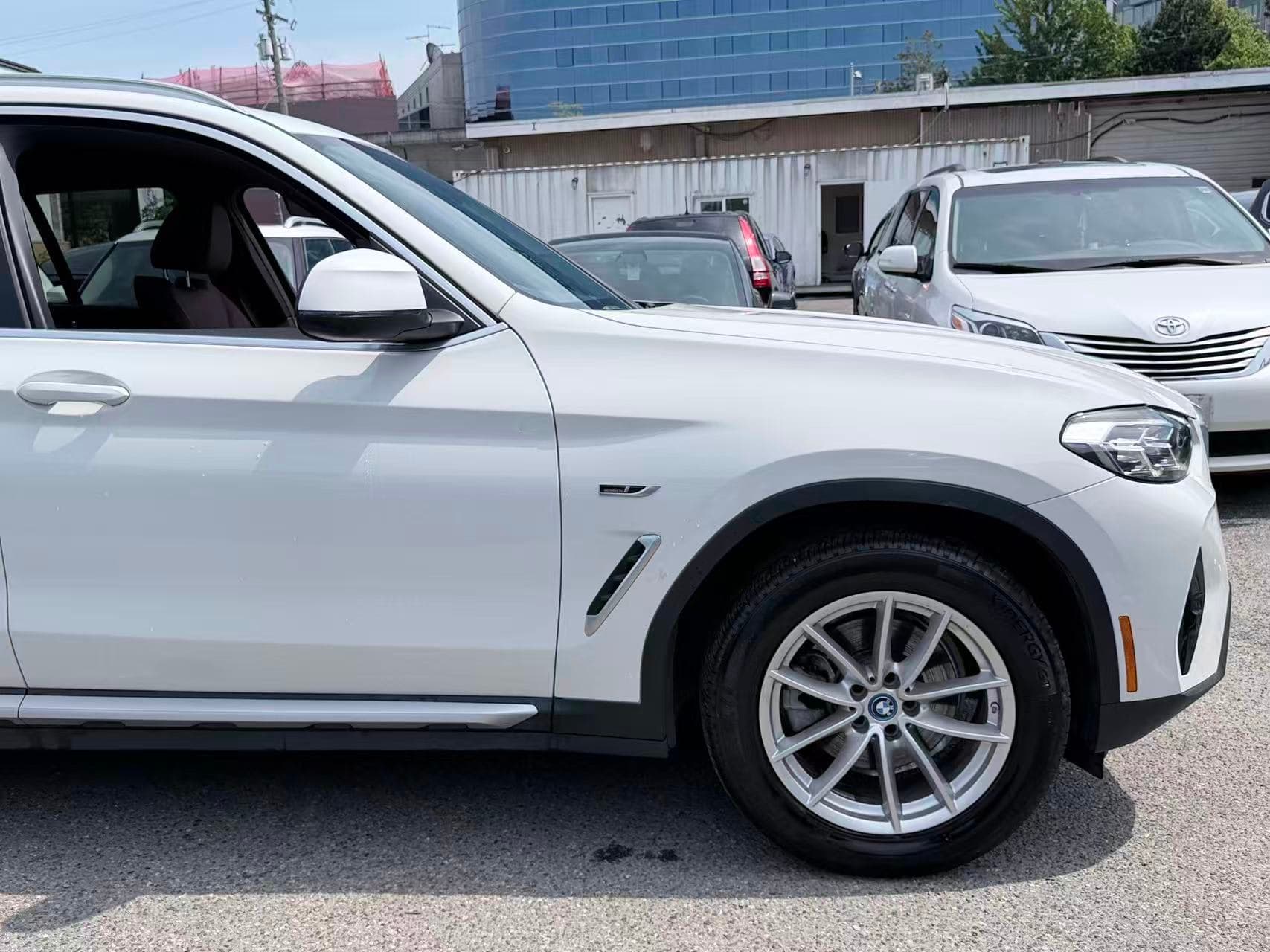 2022 BMW X3 X3 xDrive30e Plug-In Hybrid/ CLEAN TITLE/ BC LOCAL thumbnail 28