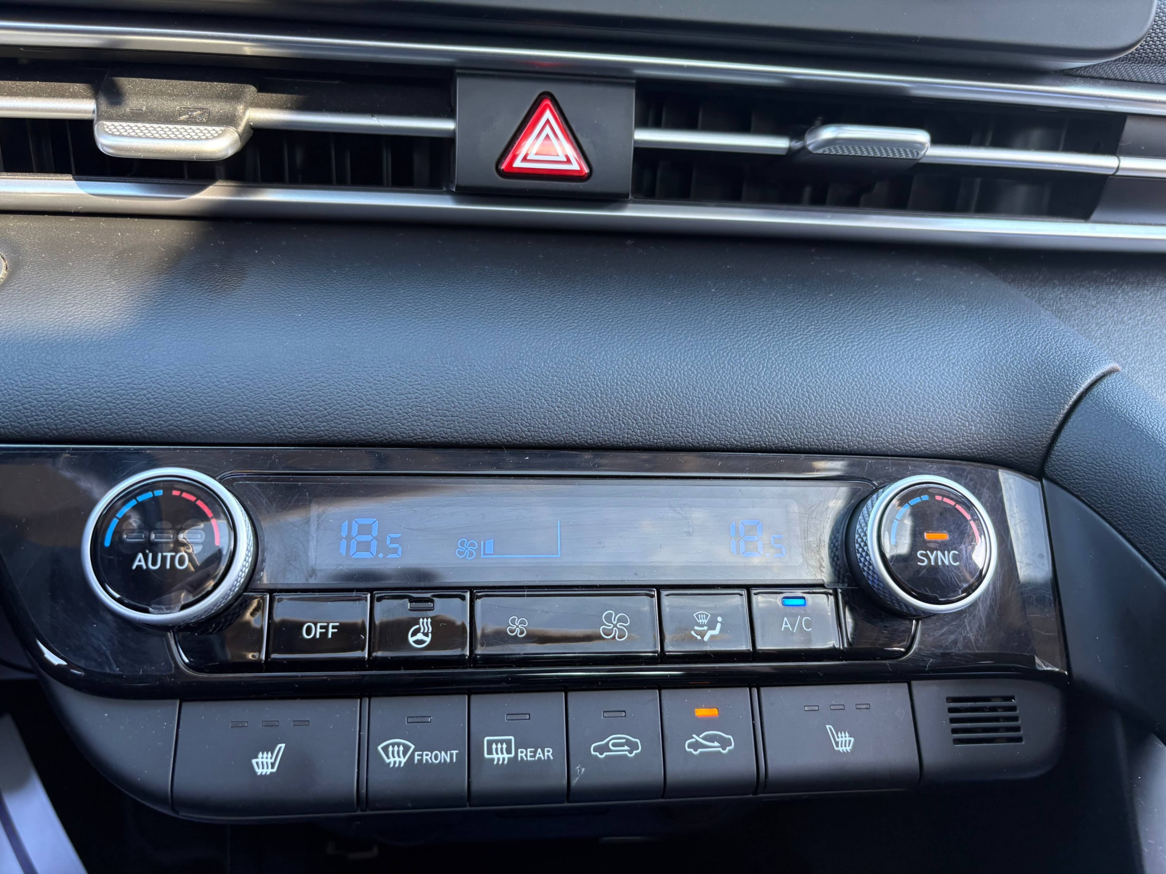 2022 Hyundai Elantra Preferred IVT w/Sun & Tech Package NO ACCIDENTS/BC LOCAL thumbnail 17