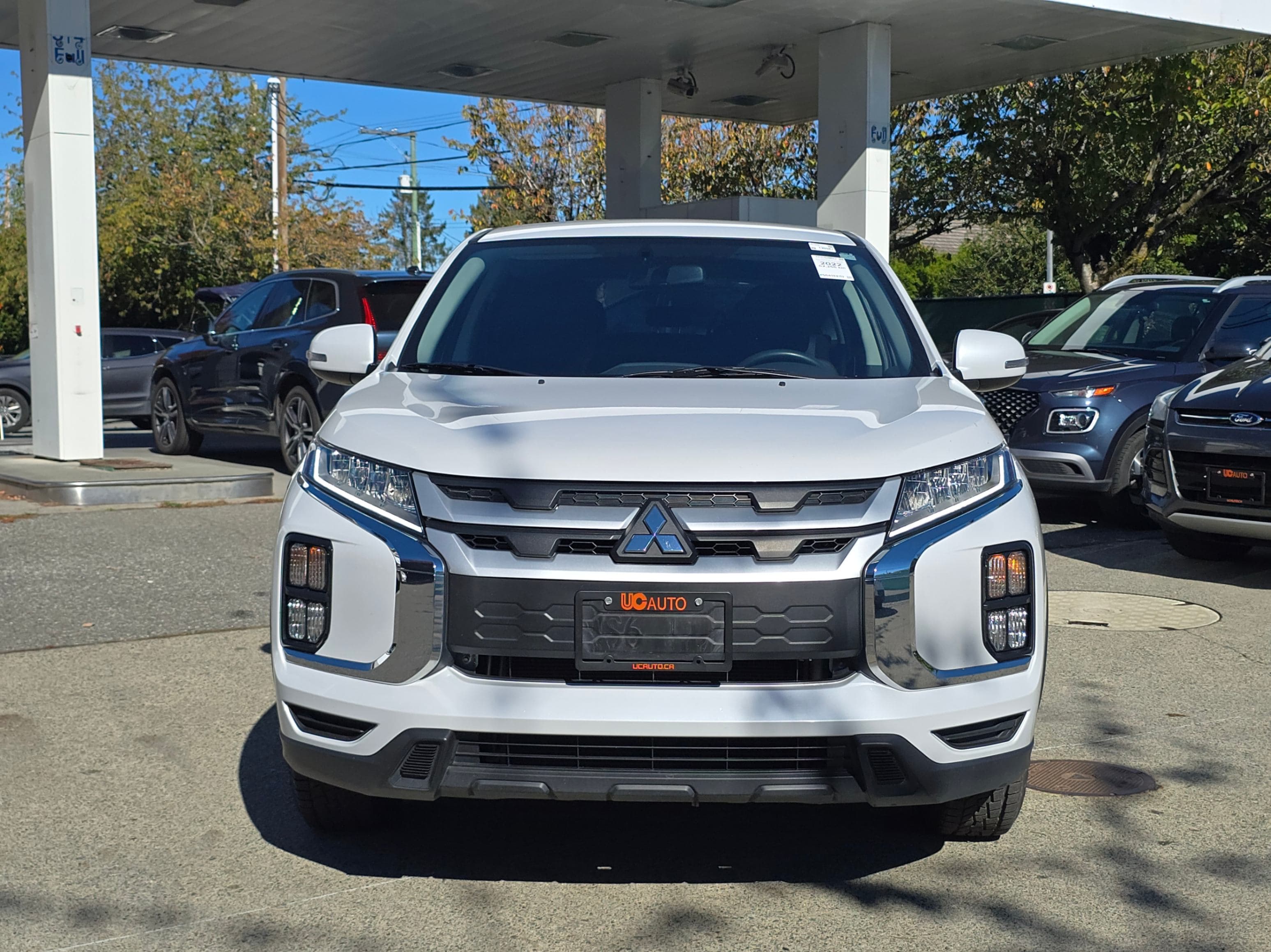 2022 Mitsubishi RVR SE AWC Clean Title, BC Local thumbnail 9