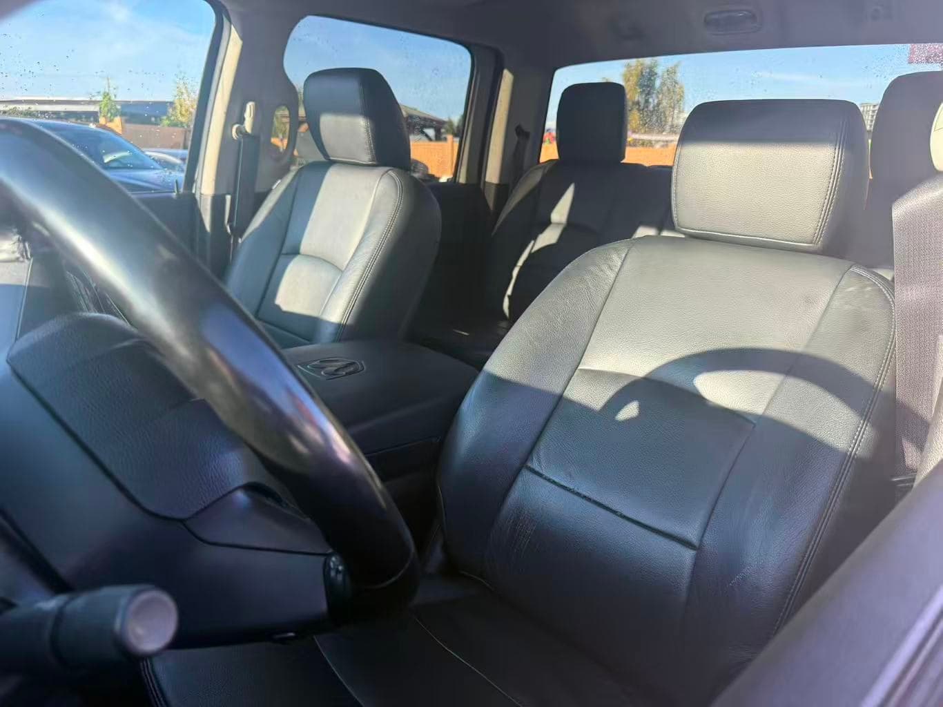 2022 Ram 1500 Classic Express 4x4 Crew Cab 5'7" Box No Accidents/BC Local thumbnail 10