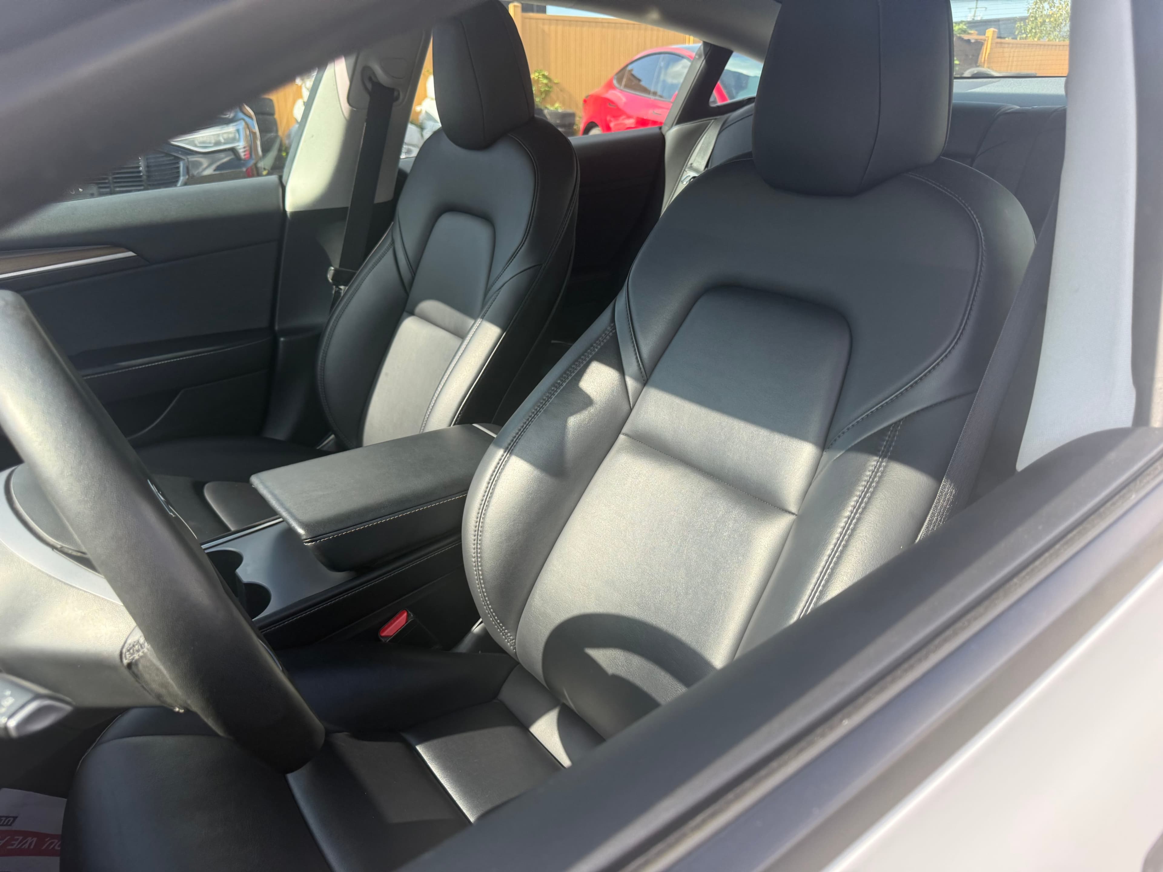 2022 Tesla Model 3 Long Range AWD *Ltd Avail* thumbnail 9