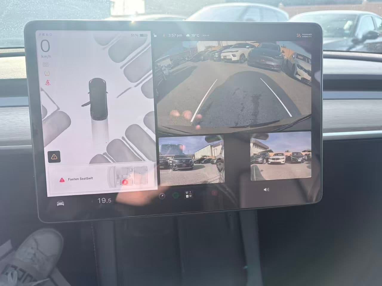 2022 Tesla Model 3 RWD thumbnail 12