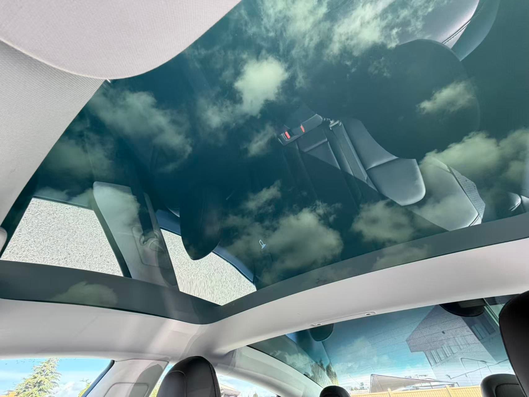 2022 Tesla Model 3 Long Range AWD *Ltd Avail* thumbnail 14