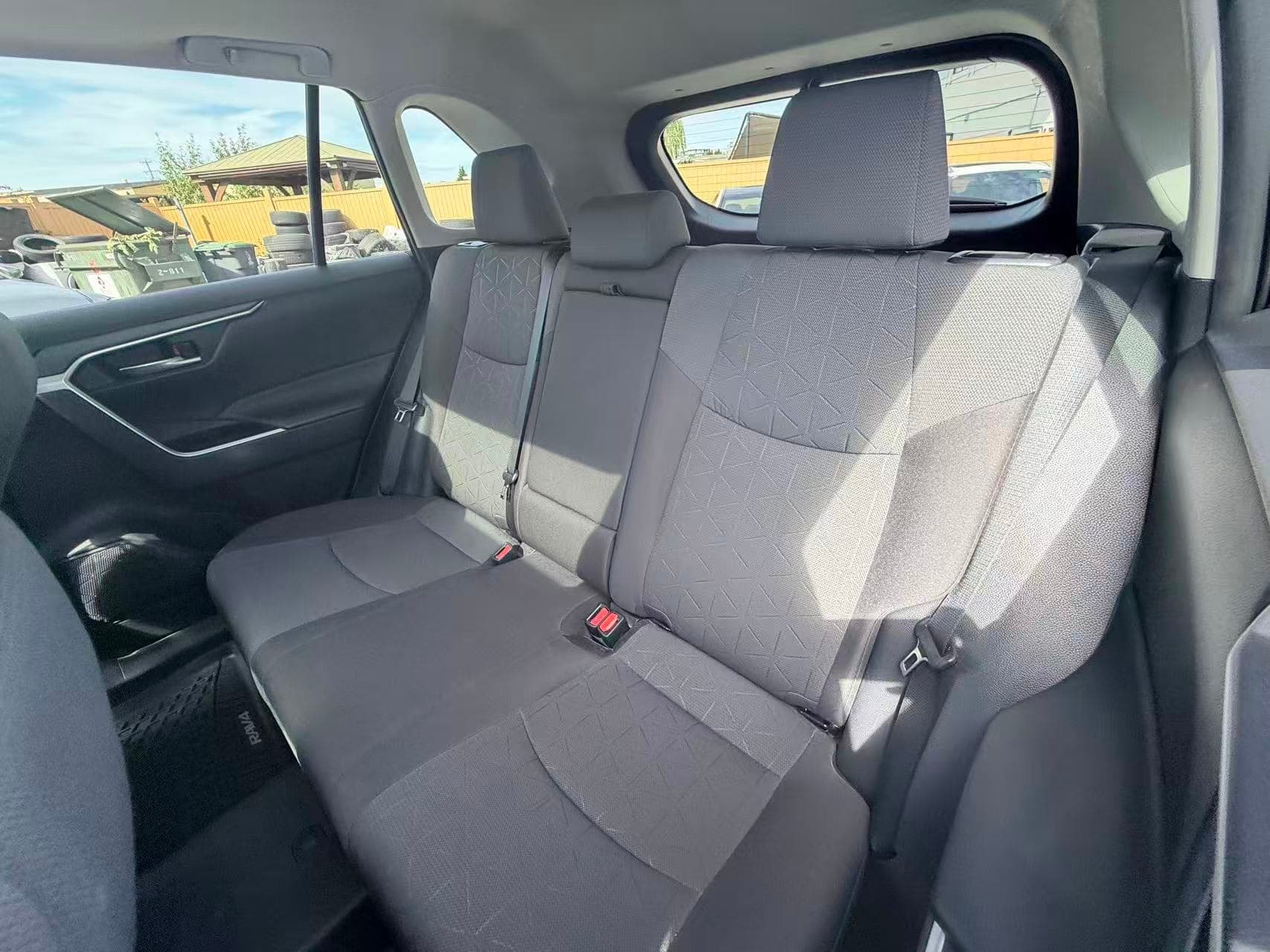 2022 Toyota RAV4 XLE AWD/ CLEAN TITLE/ BC LOCAL thumbnail 19