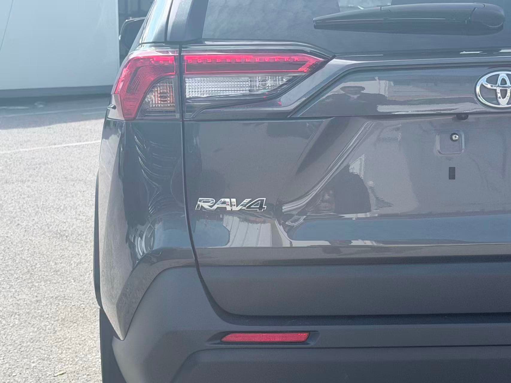 2022 Toyota RAV4 XLE AWD/ CLEAN TITLE/ BC LOCAL thumbnail 29