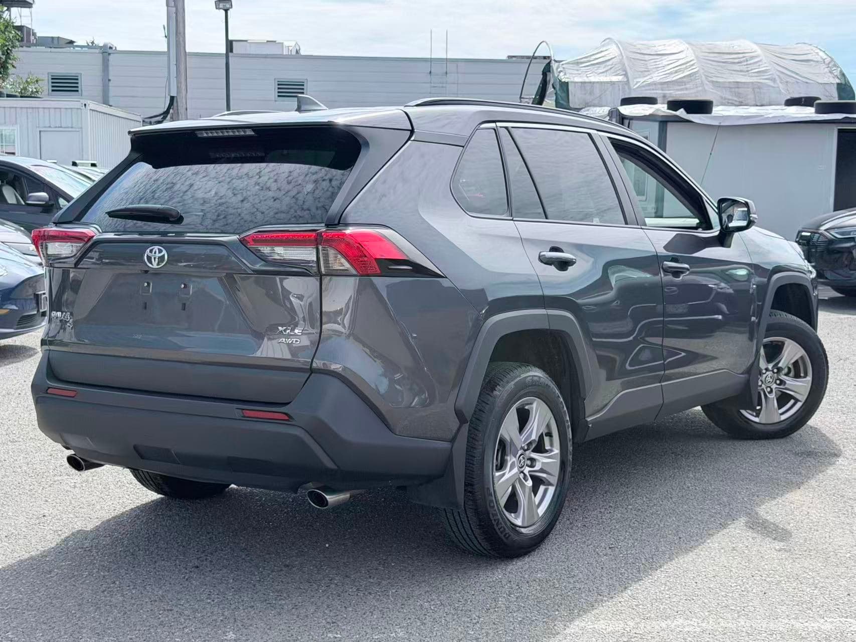 2022 Toyota RAV4 XLE AWD/ CLEAN TITLE/ BC LOCAL thumbnail 5
