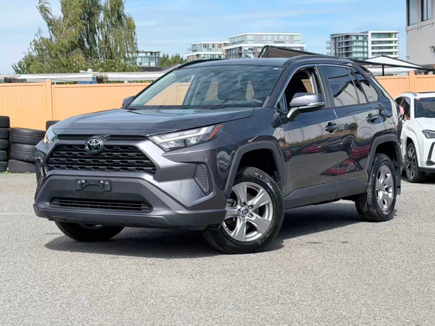 2022 Toyota RAV4 XLE AWD/ CLEAN TITLE/ BC LOCAL thumbnail 21