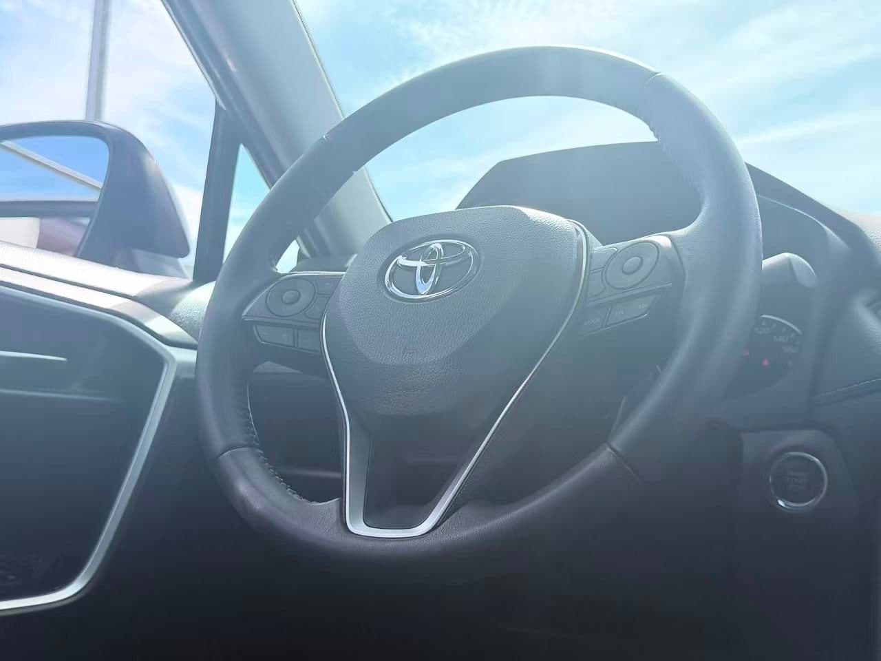 2022 Toyota RAV4 XLE AWD/ CLEAN TITLE/ BC LOCAL thumbnail 33