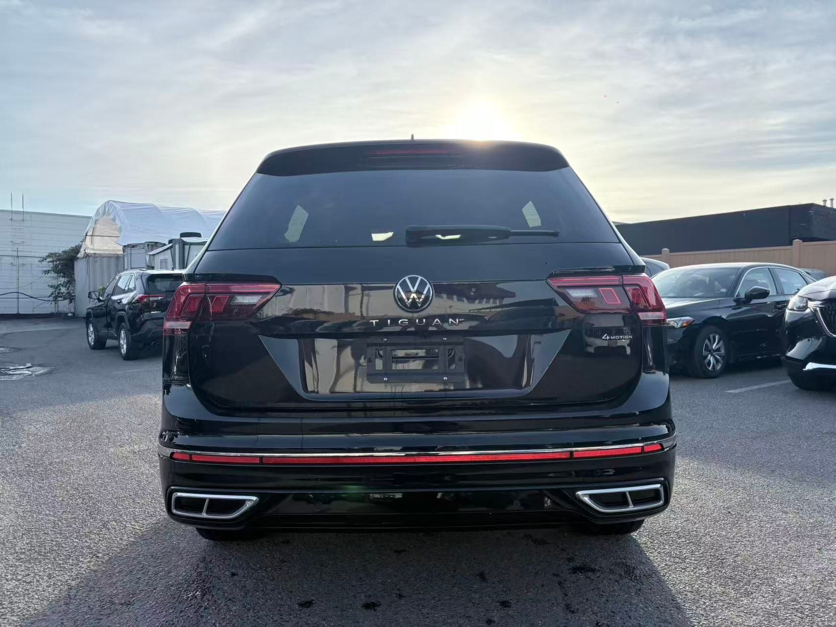 2022 Volkswagen Tiguan Highline R-Line 4MOTION NO ACCIDENTS/BC LOCAL/ONE OWNER thumbnail 5
