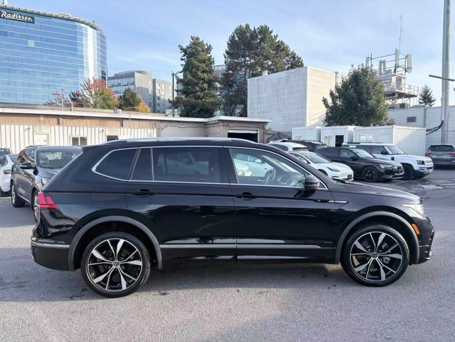 2022 Volkswagen Tiguan Highline R-Line 4MOTION NO ACCIDENTS/BC LOCAL/ONE OWNER thumbnail 14