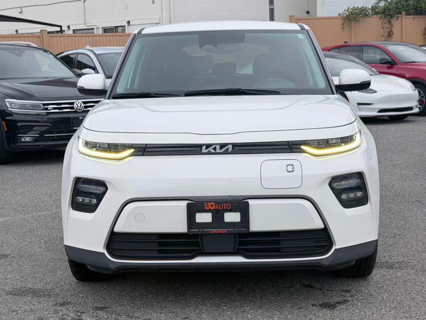 2023 Kia Soul EV EV Limited Auto/ CLEAN TITLE/ BC LOCAL thumbnail 2