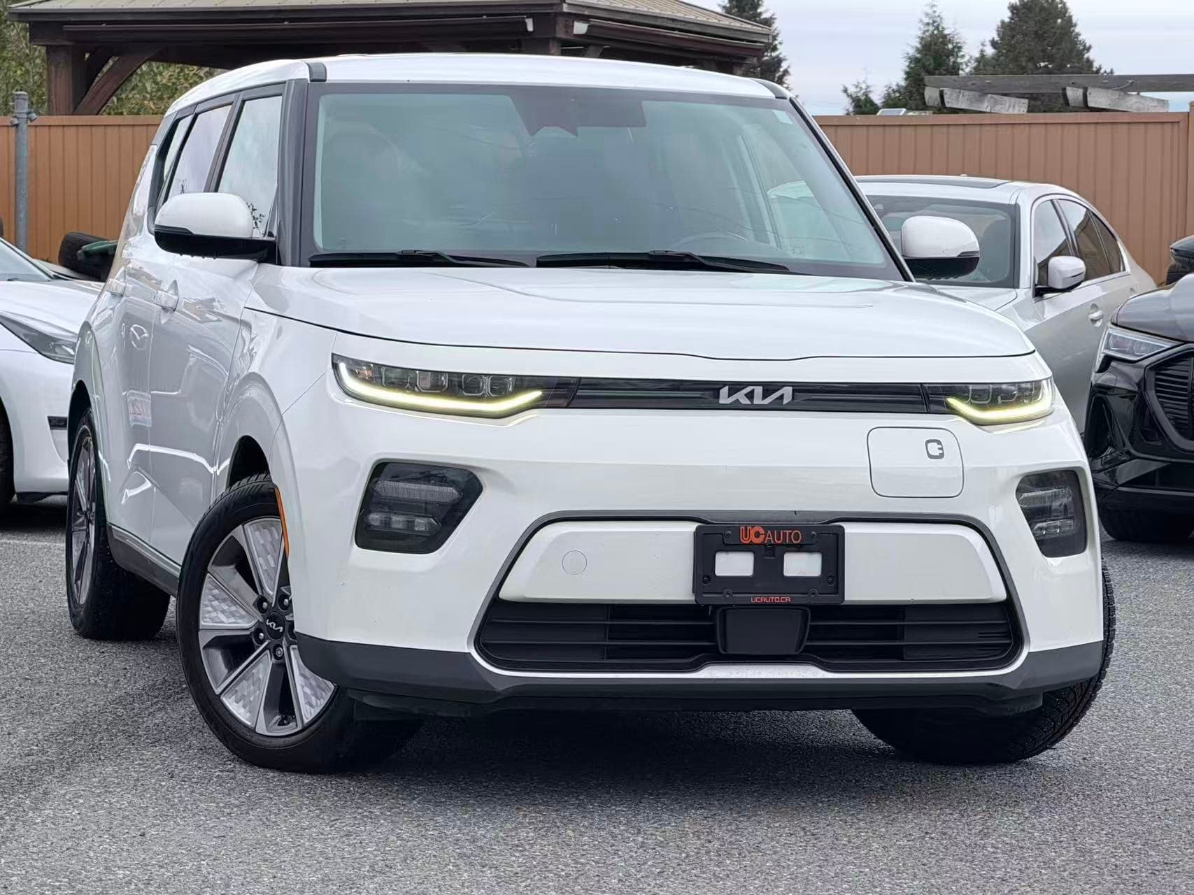 2023 Kia Soul EV EV Limited Auto/ CLEAN TITLE/ BC LOCAL thumbnail 3