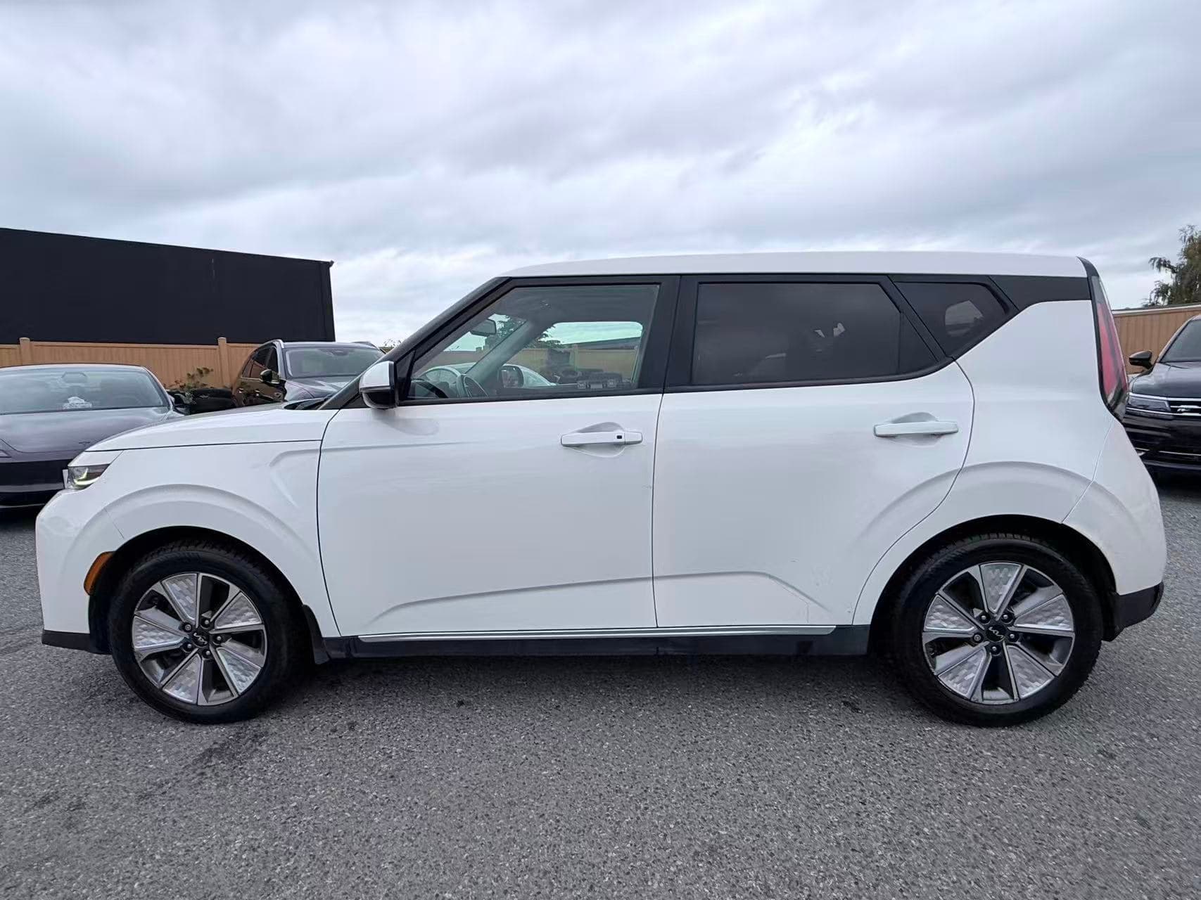 2023 Kia Soul EV EV Limited Auto/ CLEAN TITLE/ BC LOCAL thumbnail 8