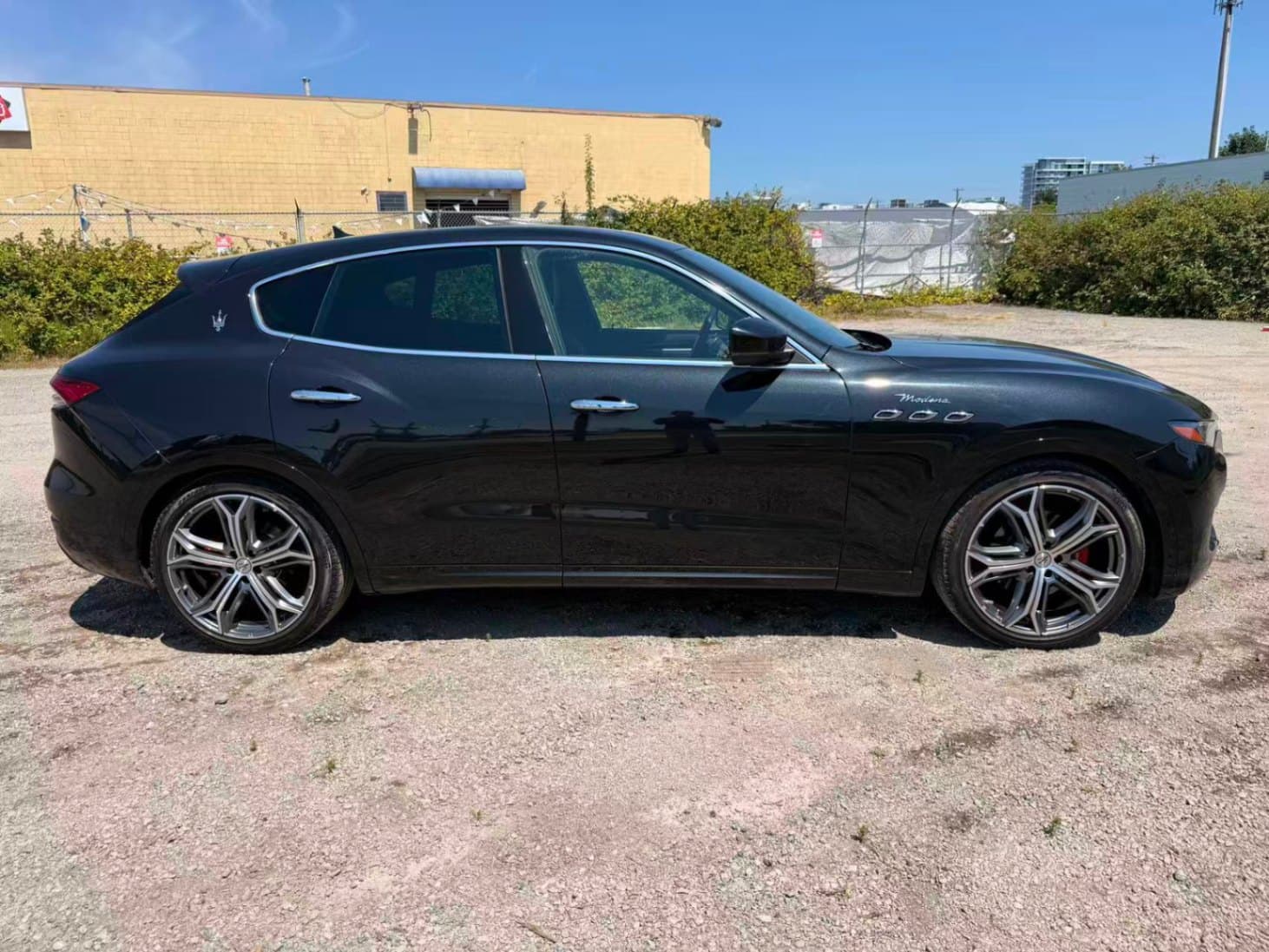 2023 Maserati Levante GT AWD/ NO ACCIDENT/ BC LOCAL/ ONE OWNER thumbnail 4