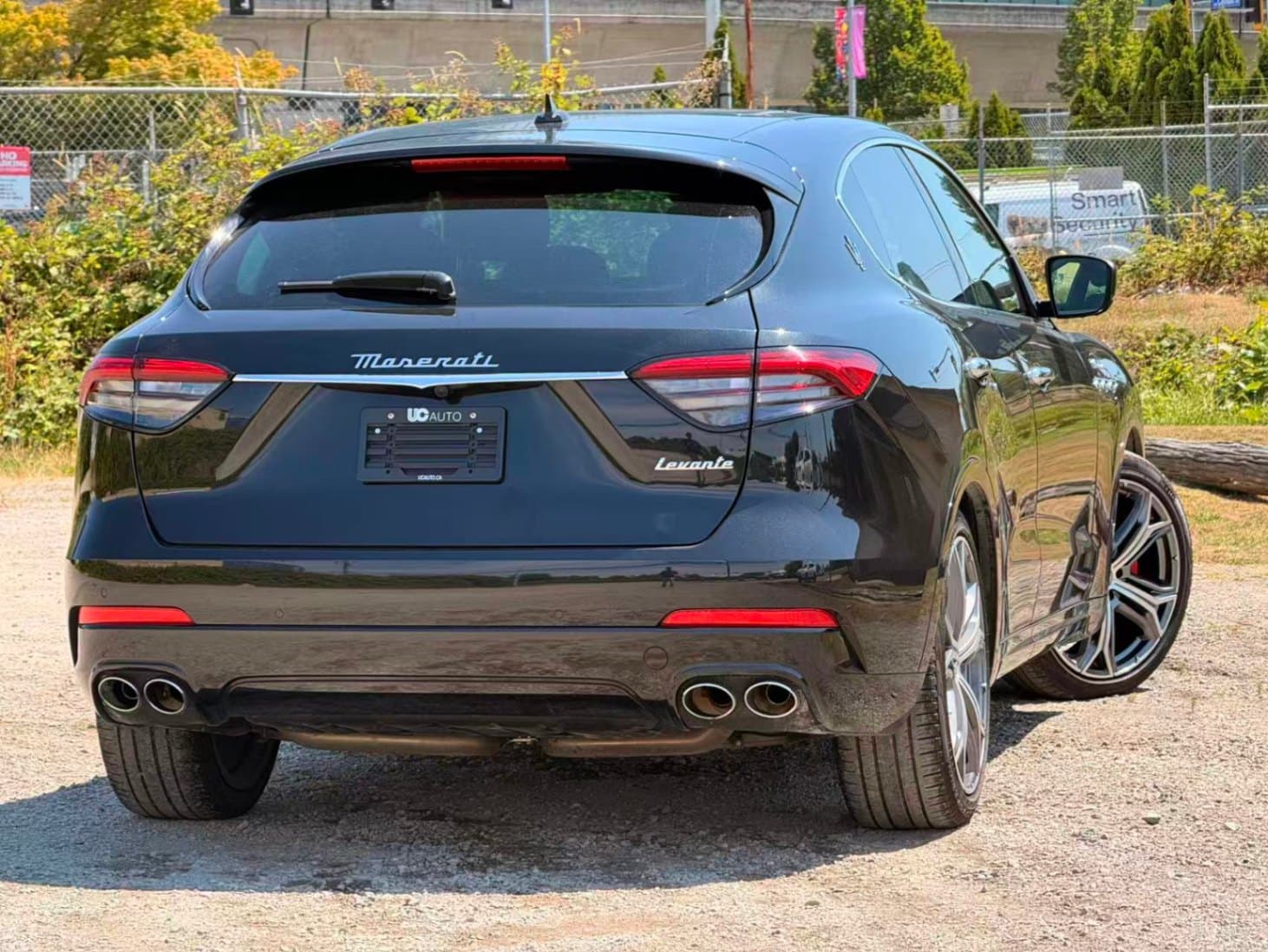 2023 Maserati Levante GT AWD/ NO ACCIDENT/ BC LOCAL/ ONE OWNER thumbnail 5
