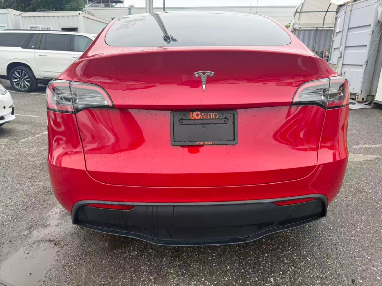 2023 Tesla Model Y RWD No Accident, BC Local, One Owner thumbnail 4