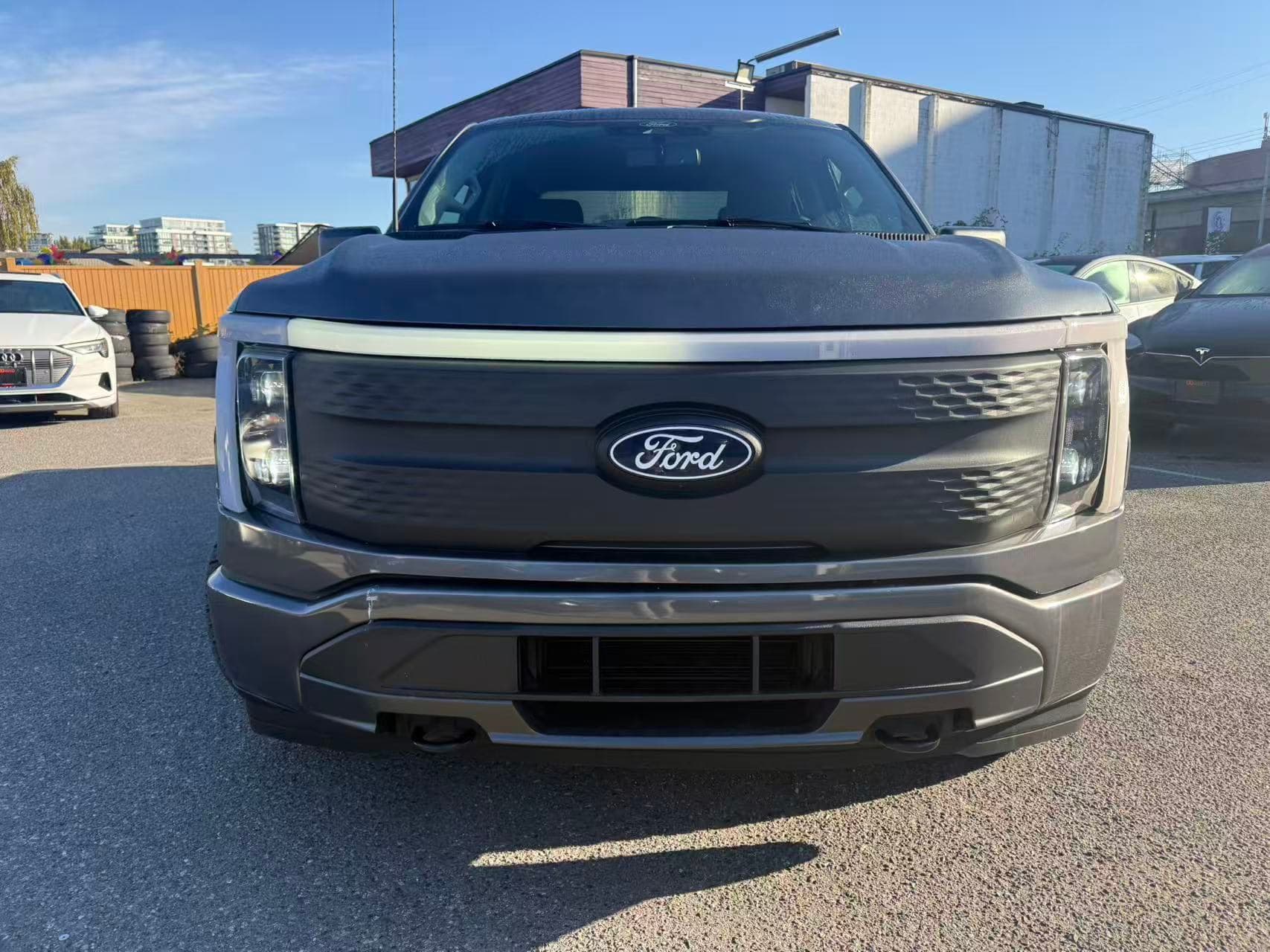 2024 Ford F-150 Lightning XLT 4WD SuperCrew 5.5' Box NO ACCIDENTS/BC LOCAL thumbnail 3