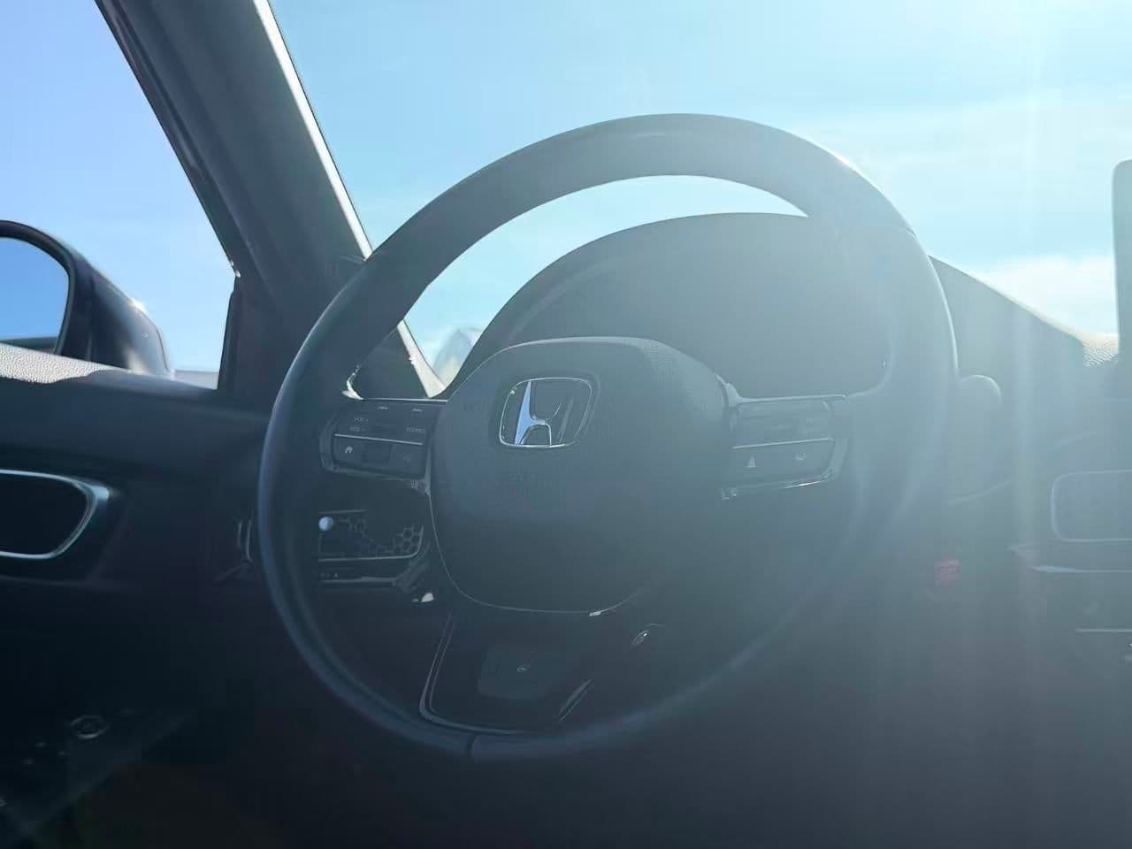 2024 Honda Civic Sport CVT thumbnail 34