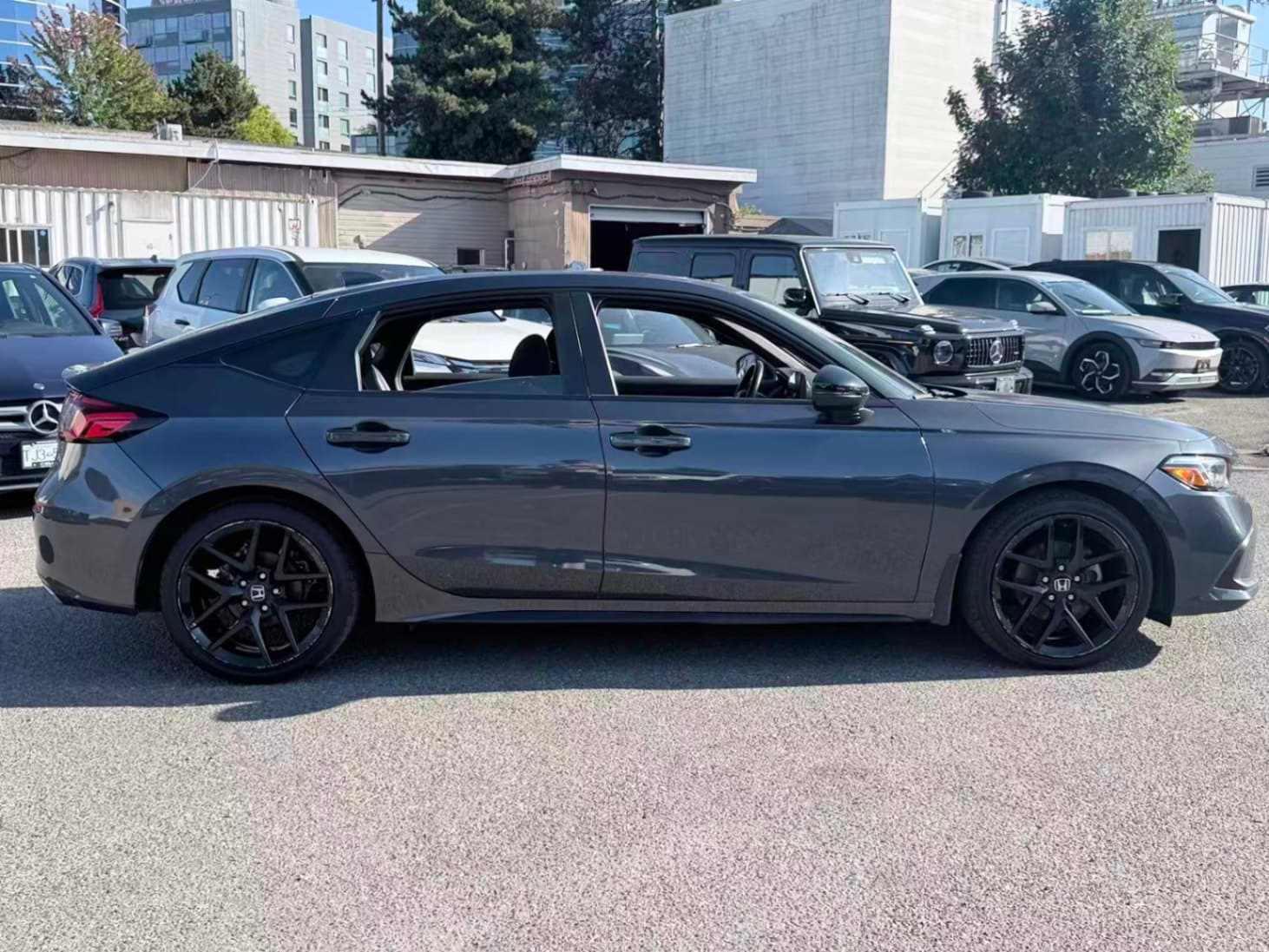 2024 Honda Civic Sport CVT thumbnail 4