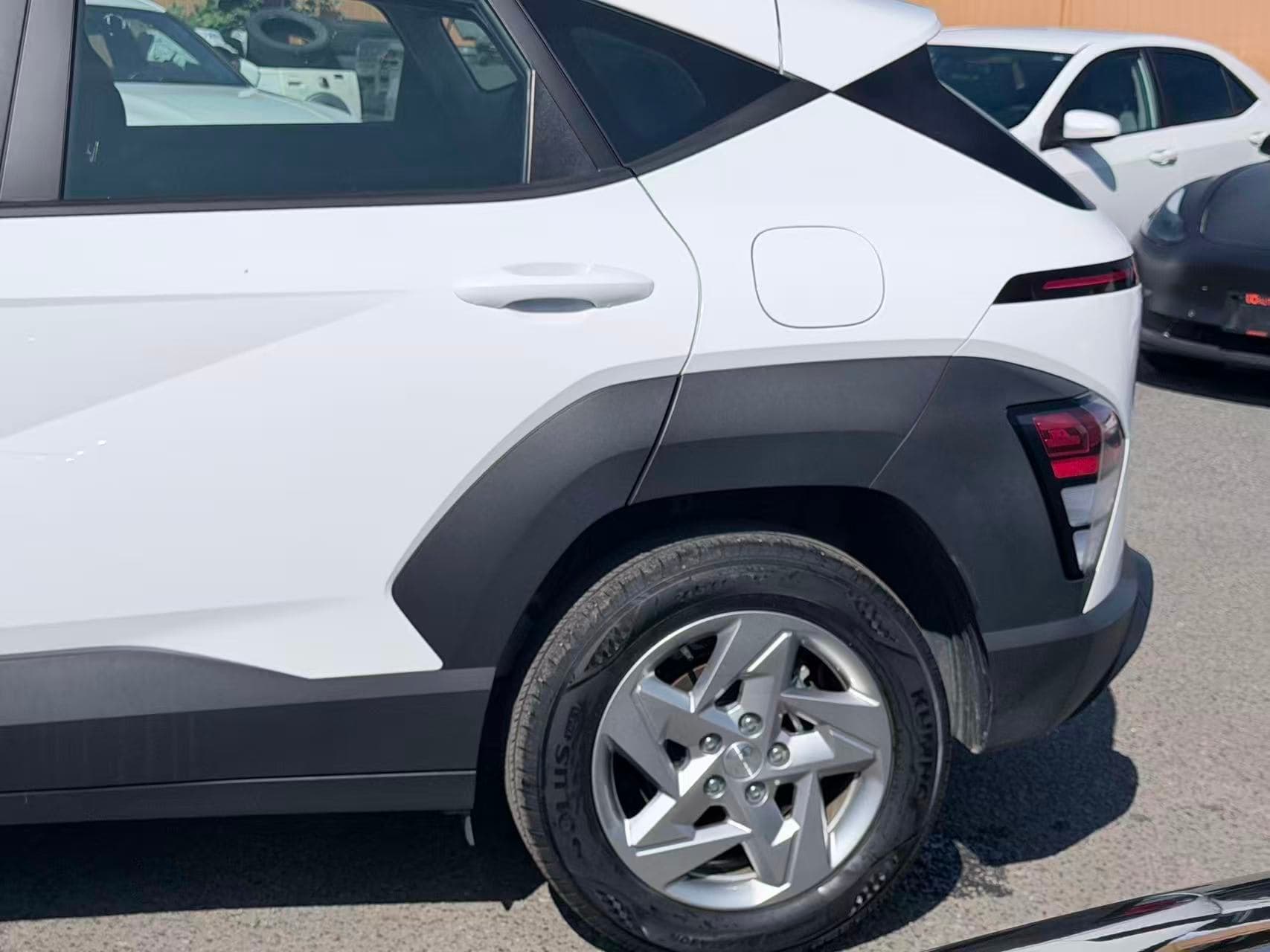 2024 Hyundai Kona 2.0L Essential/ NO ACCIDENT/ BC LOCAL thumbnail 32