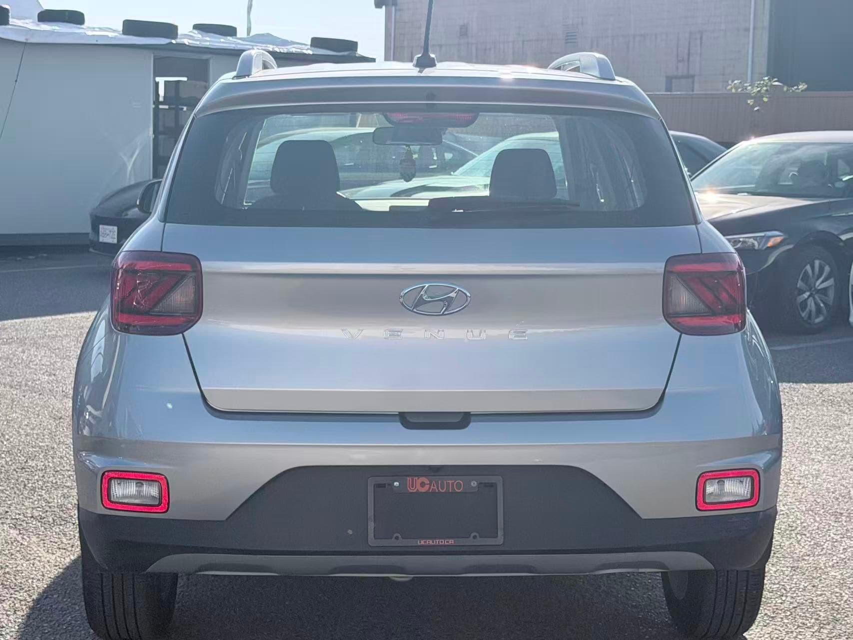 2024 Hyundai Venue Preferred IVT/ CLEAN TITLE/ BC LOCAL thumbnail 5