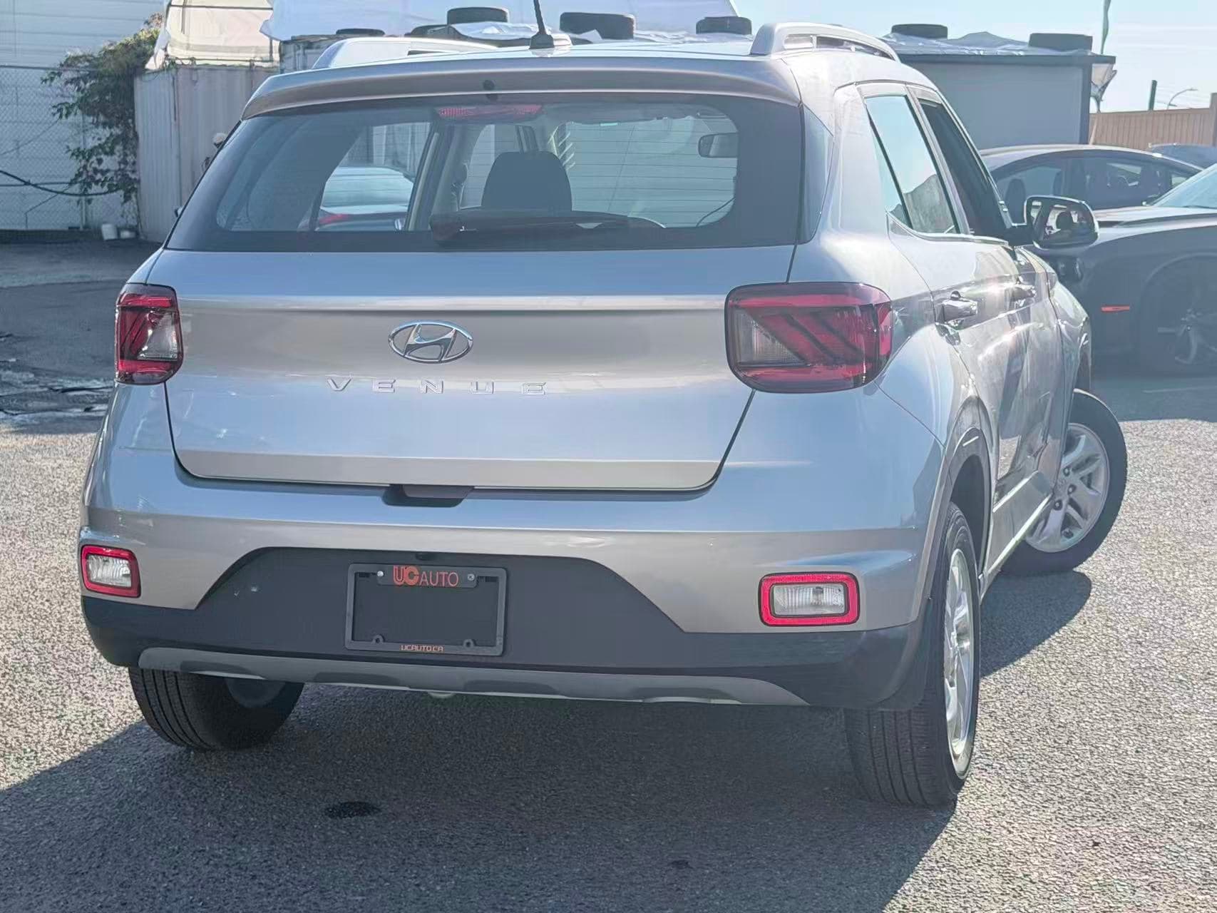 2024 Hyundai Venue Preferred IVT/ CLEAN TITLE/ BC LOCAL thumbnail 4