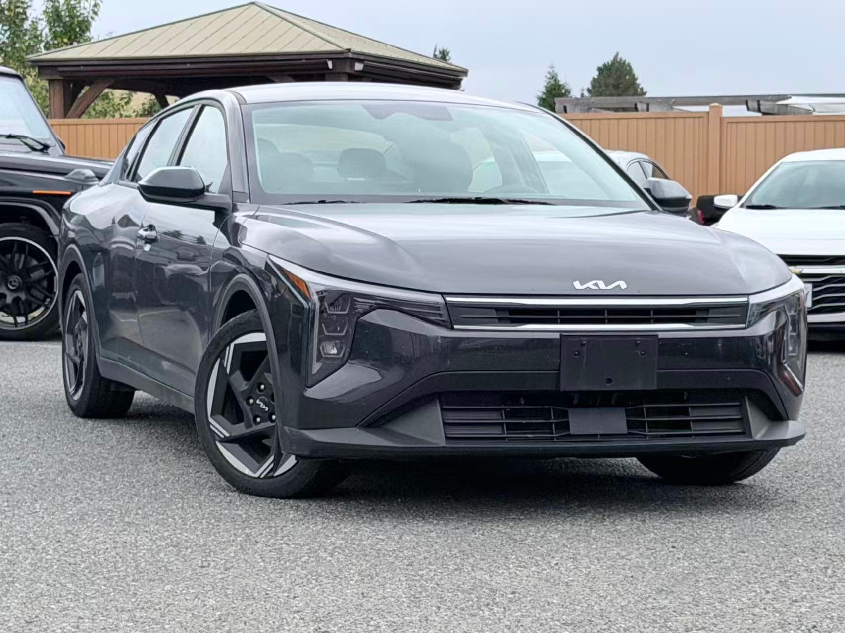2025 Kia K4 EX / CLEAN TITLE/ BC LOCAL thumbnail 3